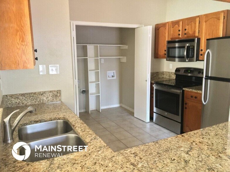 Building Photo - 7300 Wayfarer Trail