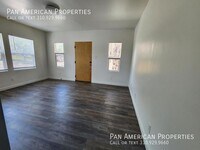 Building Photo - 528 Golden Ave