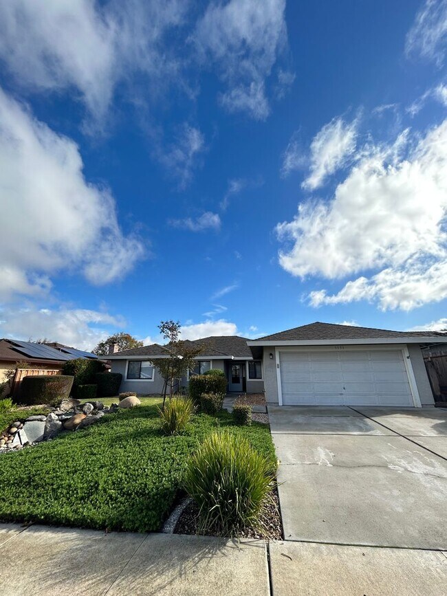 Primary Photo - 3 Bedroom, 2 Bathroom Family Home