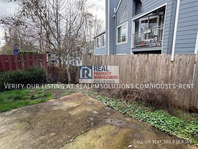 Building Photo - 5877 NW 174th Ave