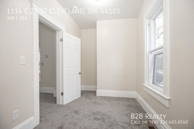 Building Photo - 1114 E 77th St