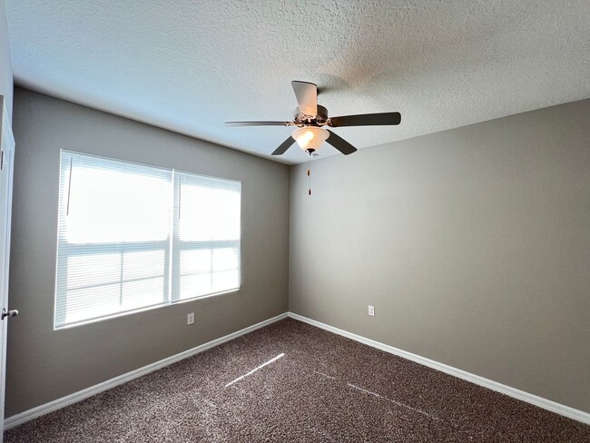 Building Photo - Spacious 4-Bedroom Smart Home in Belleview | No HOA Application Required - PROMO!! NO LEASE ADMIN...