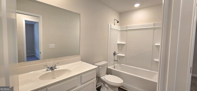 Building Photo - 82 Sepia Oak Dr