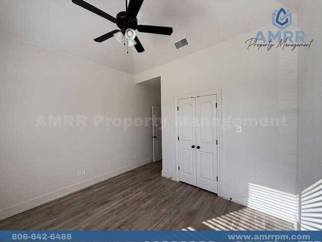 Building Photo - 1704 102nd St