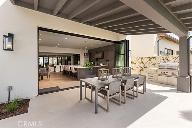 Building Photo - 12 Water Port