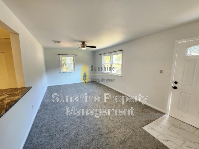 Building Photo - 213 Picard Dr