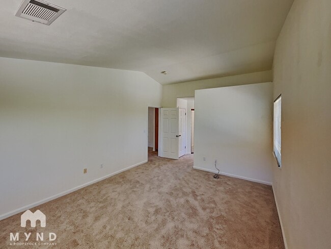 Building Photo - 5053 Moccasin Way