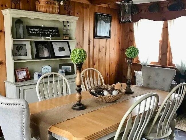 Building Photo - 30 Whipple Ct