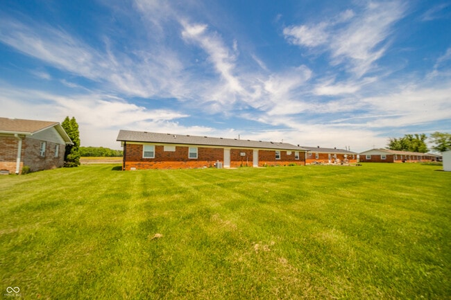 Building Photo - 6461 W 300 S