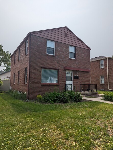 Building Photo - 3808 S Brust Ave