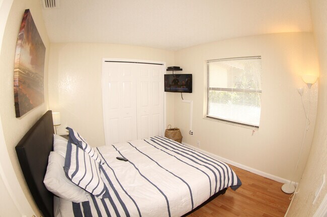 Building Photo - 1308 White Pine Dr