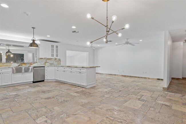 Building Photo - 8745 SW 182nd Terrace