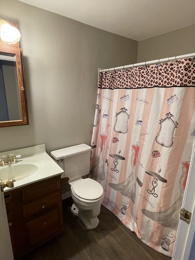 Building Photo - 1729 Windemere Dr