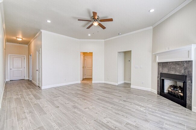 Building Photo - 3112 Pebble Pond Dr