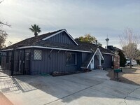 Building Photo - 1016 Bracken Ave
