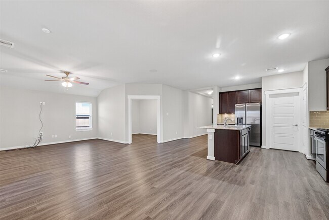 Building Photo - 12322 Sabine Point Dr