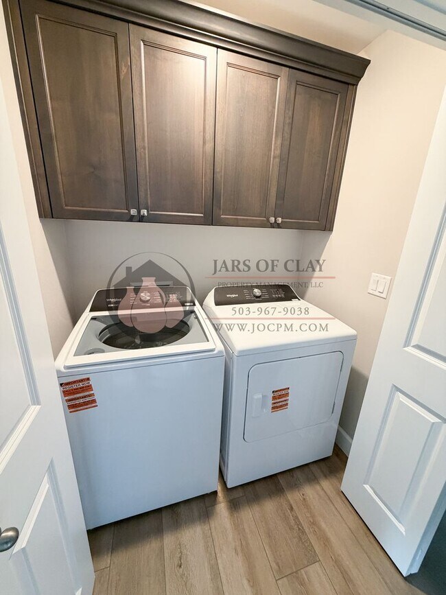 Building Photo - 1329/1331 #2023-LL765