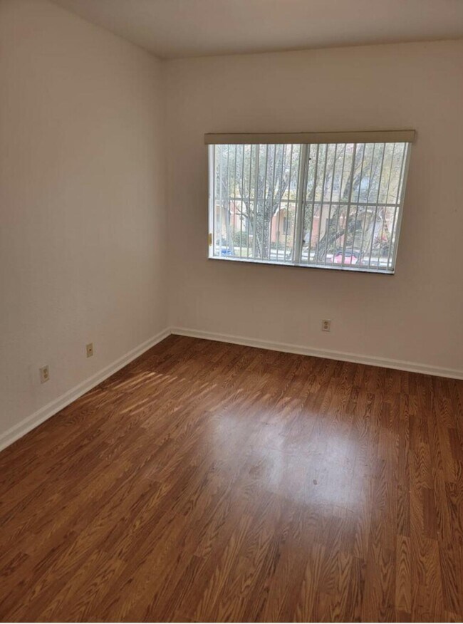 Building Photo - 1407 S Santa Catalina Cir