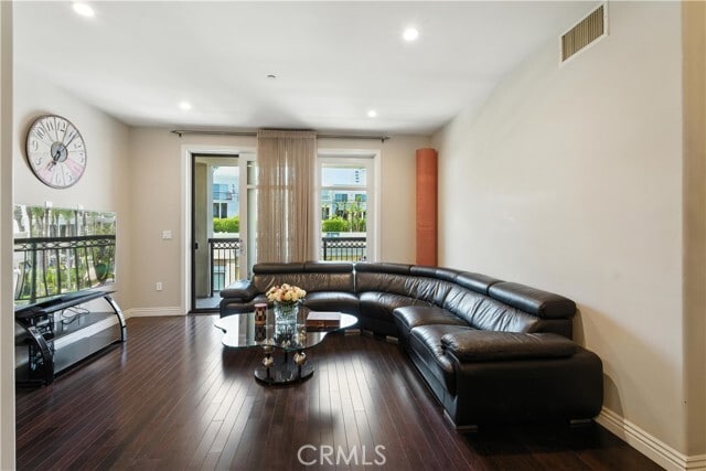 Building Photo - 403 Caruso Ave