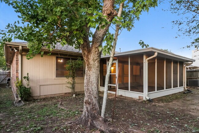 Building Photo - 22527 Guston Hall Ln