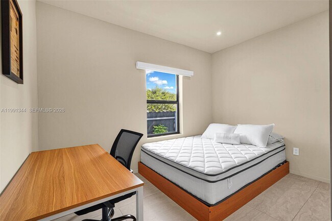 Building Photo - 4721 NW 6th Ave