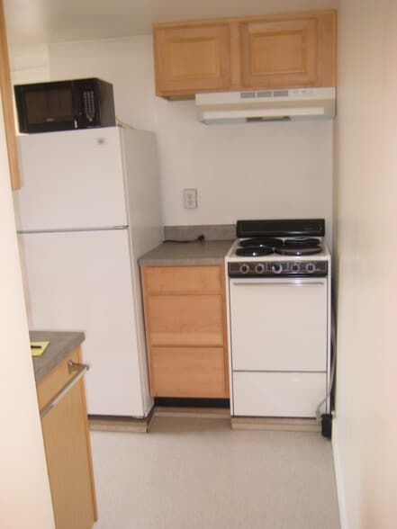 kitchen - 142 George St