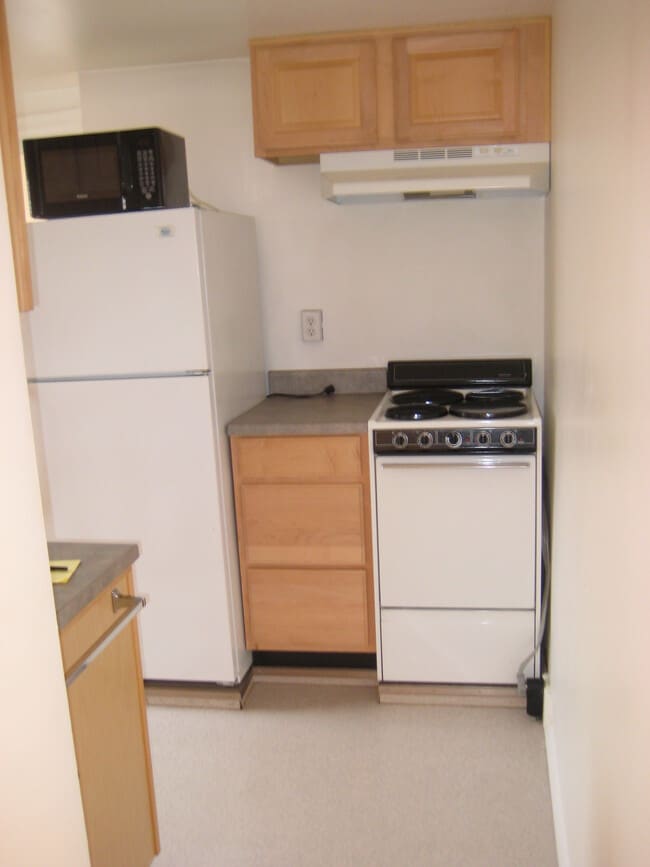 kitchen - 142 George St