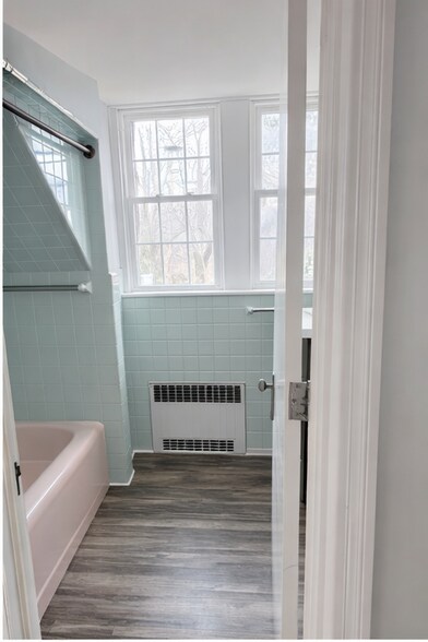 Building Photo - 28 Pearl St