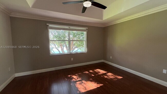 Building Photo - 4735 SW 164th Ave