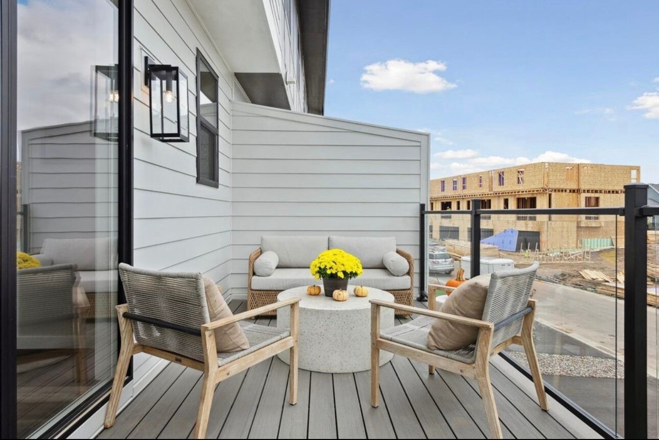 Building Photo - 5017 161st St W