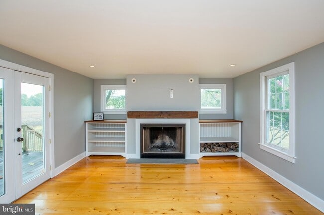 Building Photo - 2170 Daniel Bray Hwy