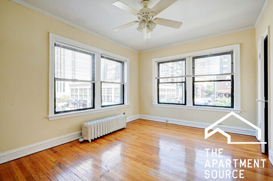 Building Photo - 1154 N Dearborn St