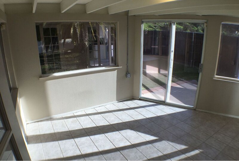 Building Photo - 41430 Avenida De La Reina