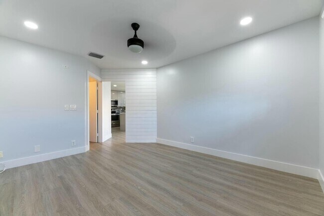Building Photo - 22791 Trelawny Ter