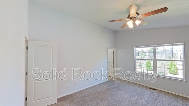 Building Photo - 6818 Whitebark Ln