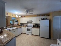 Building Photo - 260 Belina Dr