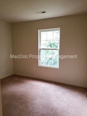 Building Photo - 11009 Bevin Dr