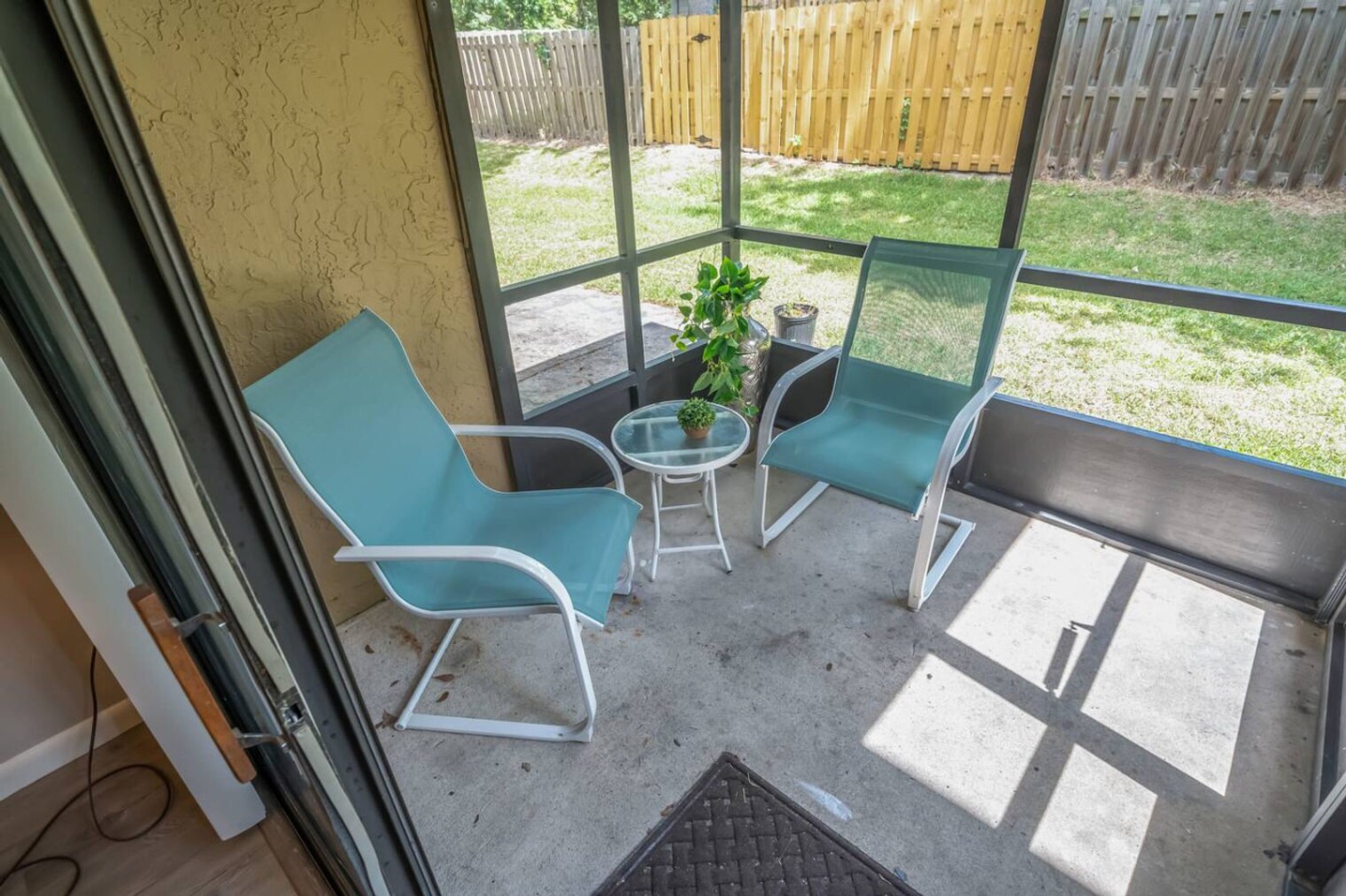 Building Photo - 2300 SW 43rd St