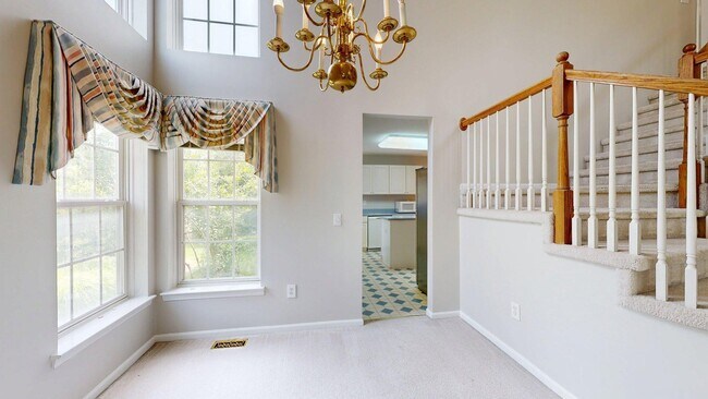 Building Photo - 4890 N Ridgeside Cir
