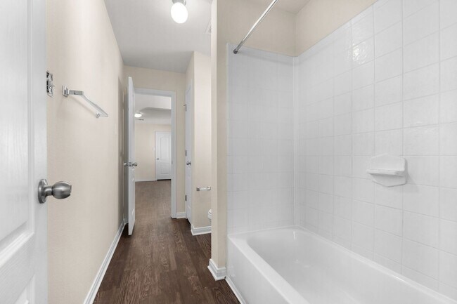 Building Photo - Sweson Farm Charmer!!!