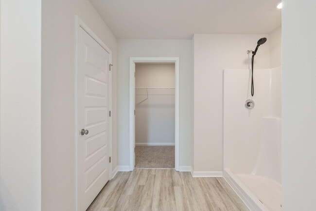 Building Photo - 5092 Gaineswood Dr