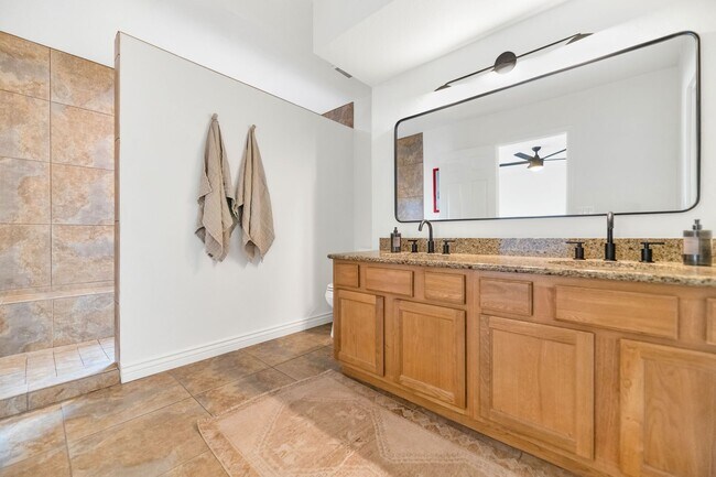 Building Photo - 4626 E. Mountain View Ct Phoenix, AZ 85028