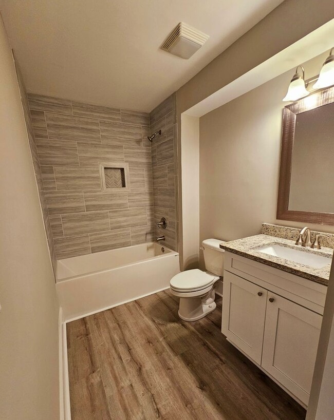 Building Photo - Beautiful updated 1 bedroom 1 bath in Conway