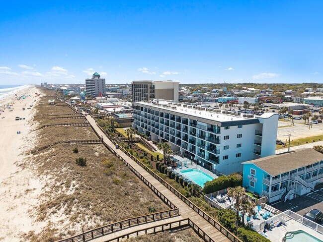 Building Photo - 222 Carolina Beach Ave N