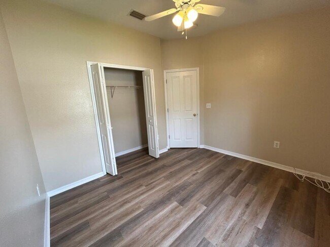 Building Photo - 30534 Tremont Dr