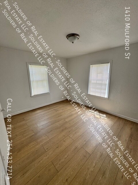 Building Photo - 1410 Mulford St