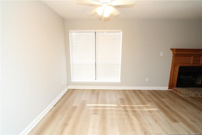 Building Photo - 118 Manhattan Ct