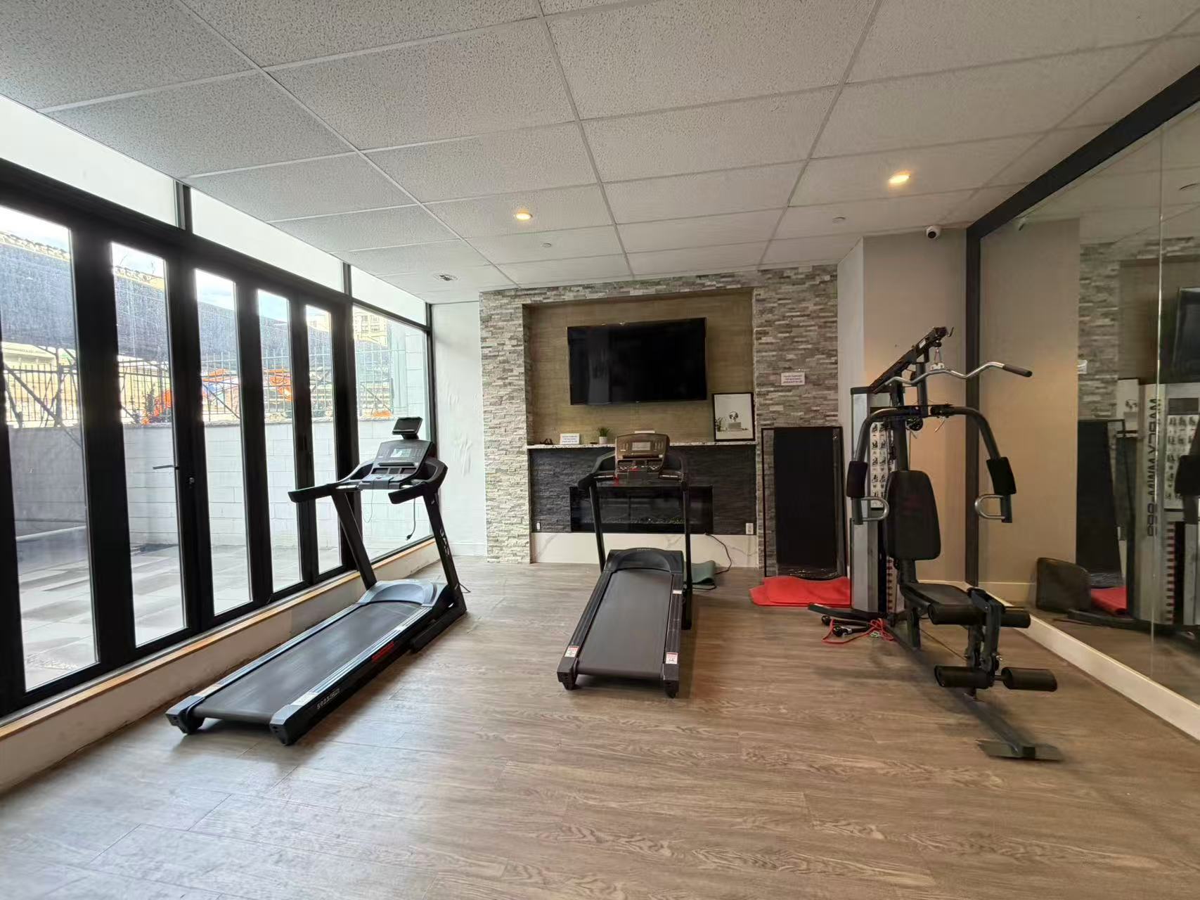 Building Photo - 42-22 Crescent St