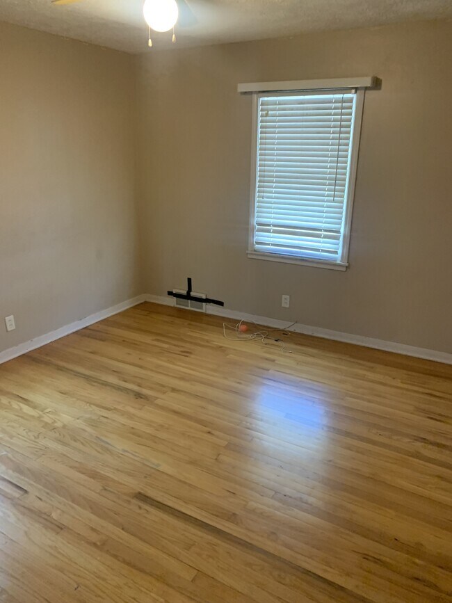 Building Photo - 3204 N 56th St