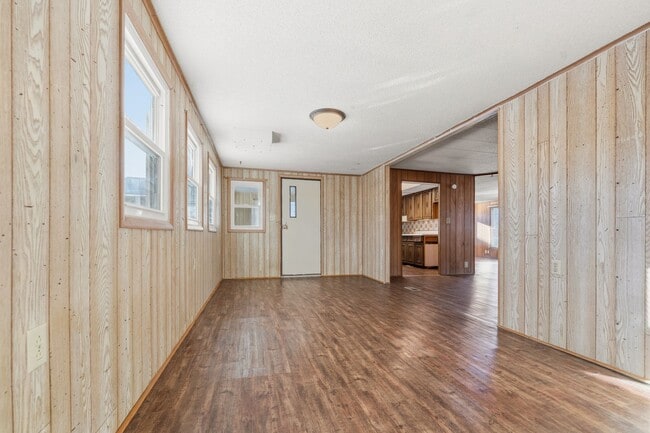 Building Photo - Cambridge City Gem